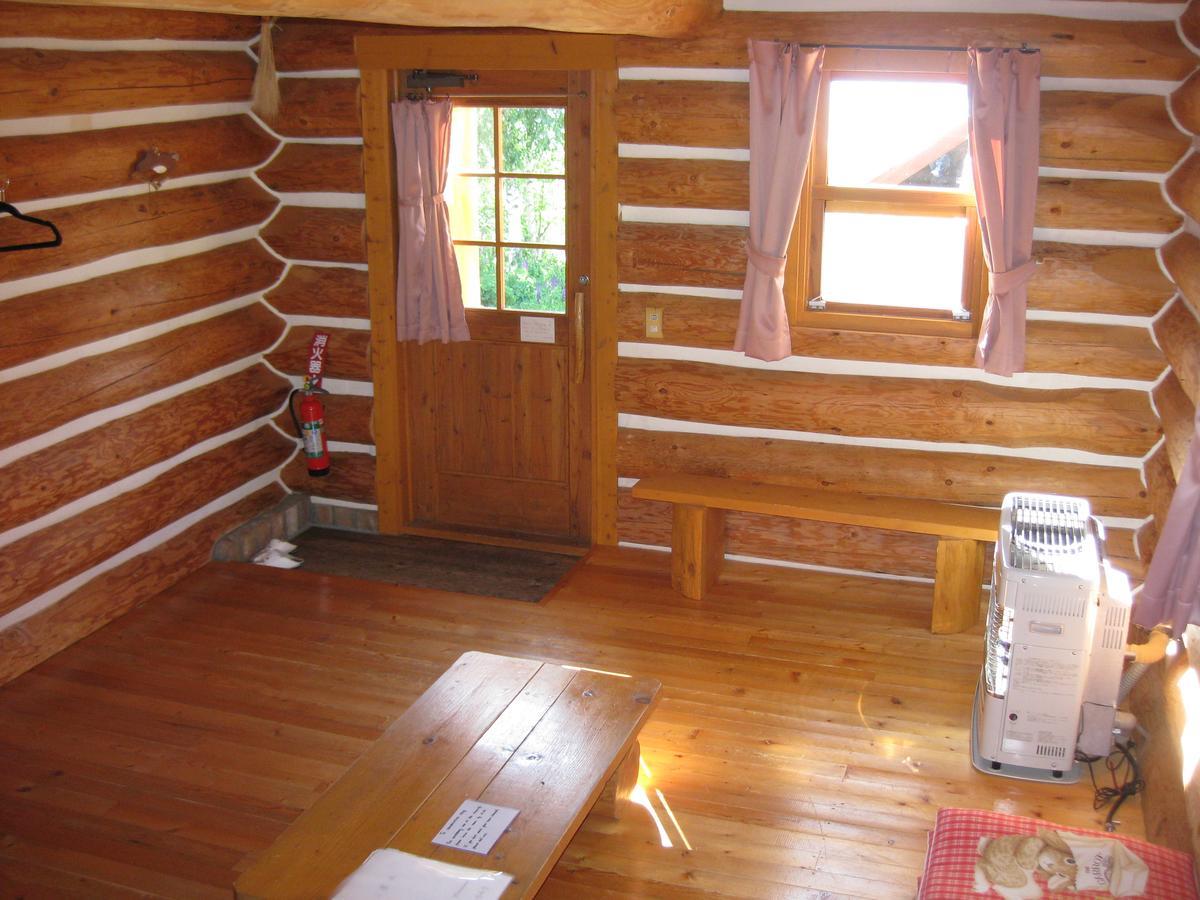 Log Cottage Himawari Nakafurano Экстерьер фото